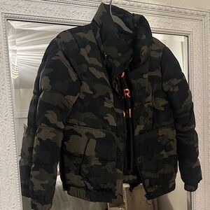 Women’s camo puffer jacket